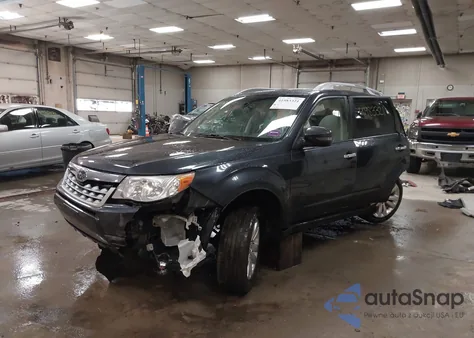 2011 Subaru Forester 2.5X Touring z USA, uszkodzony, nr VIN JF2SHAGC9BH714173